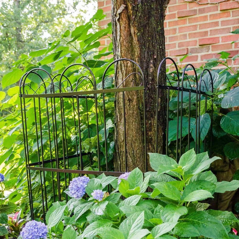 Gilbert & Bennett Yorkshire 39 in. Steel Garden Fence - Image 9