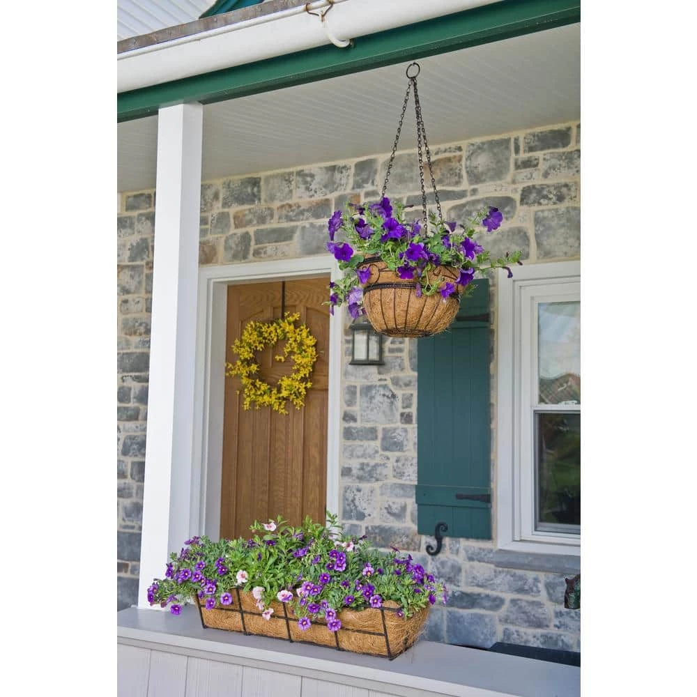 Gilbert & Bennett Canterbury 24 in. Steel Deck Rail Planter - Image 4