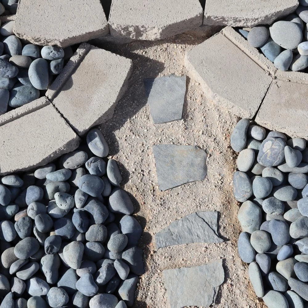 Butler Arts 0.50 cu. ft. 40 lbs. 2 in. to 4 in. Large Black Mexican Beach Pebble - Image 2