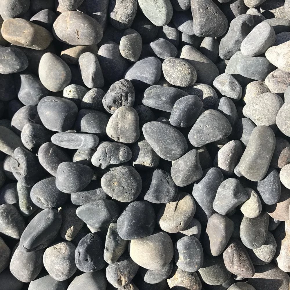 Butler Arts 0.50 cu. ft. 40 lbs. 3/4 in. to 2 in. Small Black Mexican Beach Pebble (20-Bag Pallet)