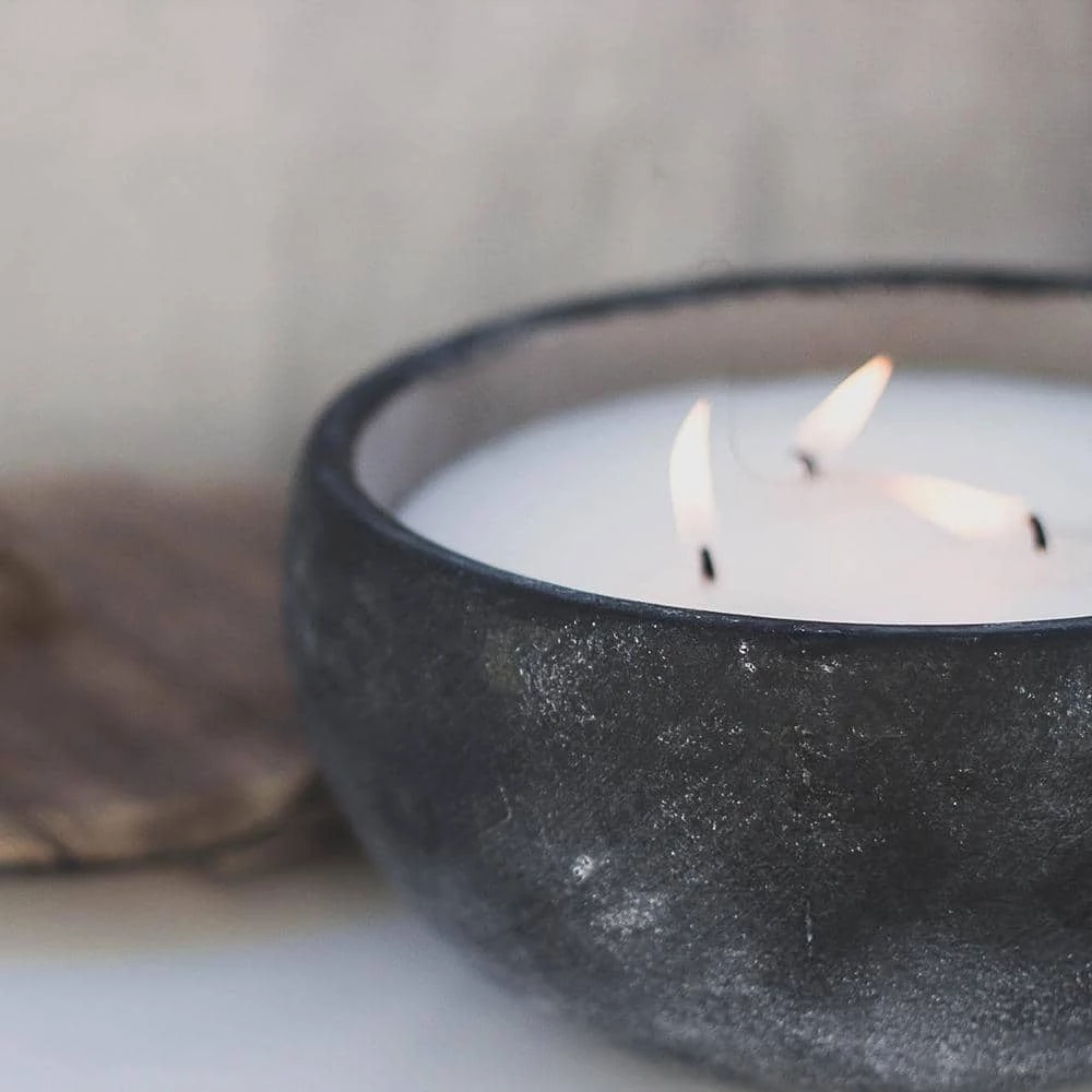 PATIO ESSENTIALS 19 oz. Rustic Ceramic 3 Wick Citronella Candle with Wooden Lid (2-Pack) - Image 6